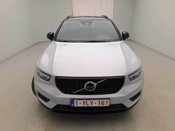 Volvo Xc40 17. VOLVO XC40 T3 GEARTRONIC R-DESIGN 5D, 2020