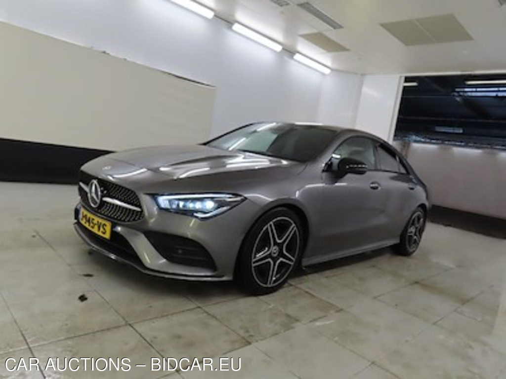 Mercedes-Benz CLA CLA 200 DCT Business Solution AMG 4d