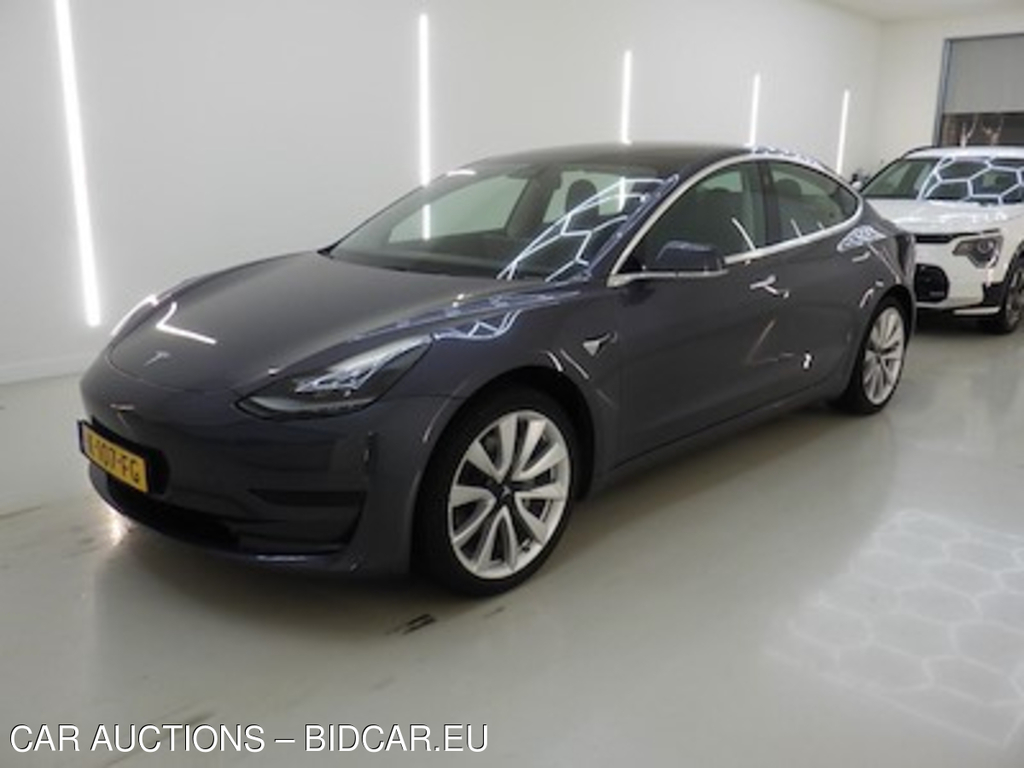 Tesla Model 3 Standard Range Plus RWD 4d