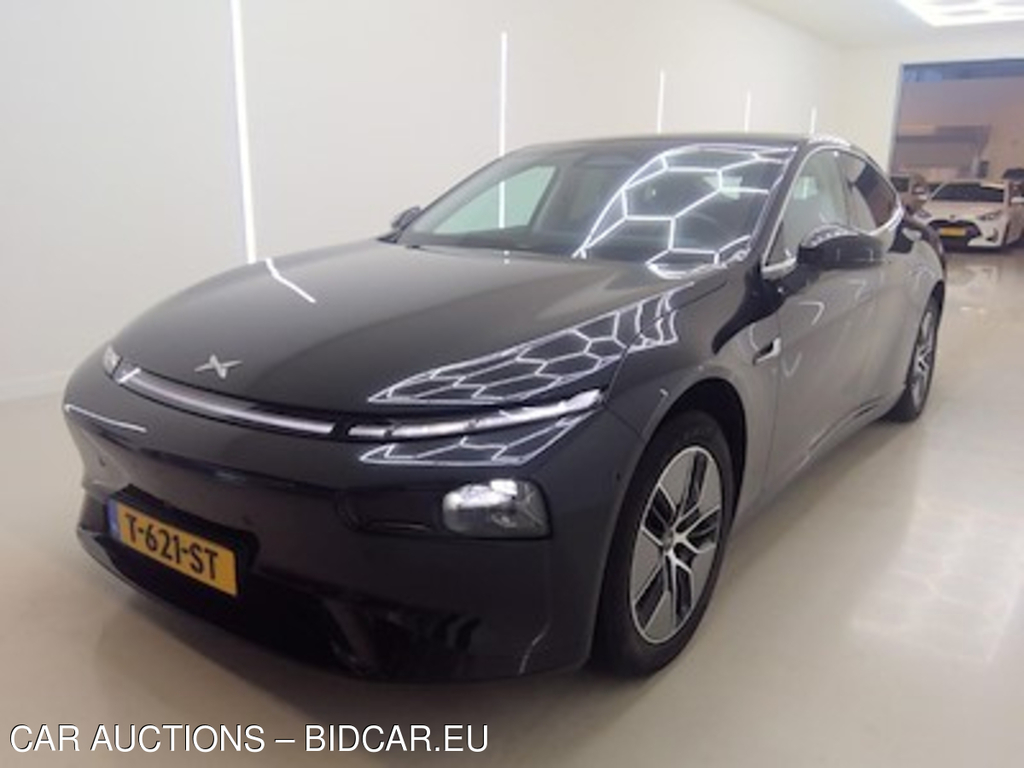 Xpeng P7 RWD Long Range 4d