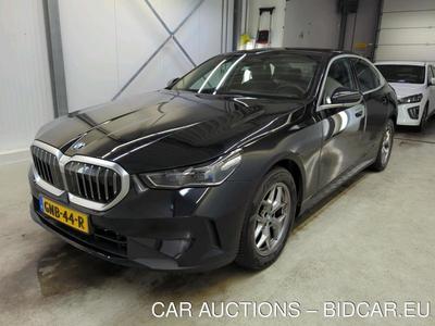 BMW 520 iA 140kW MHEV automaat, 2024