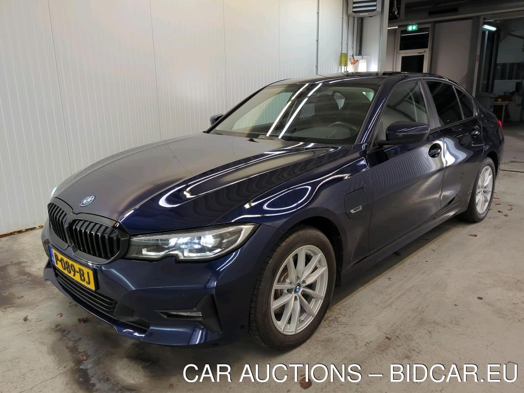 BMW 320 EA 150kW PHEV Business Edition Plus, 2022
