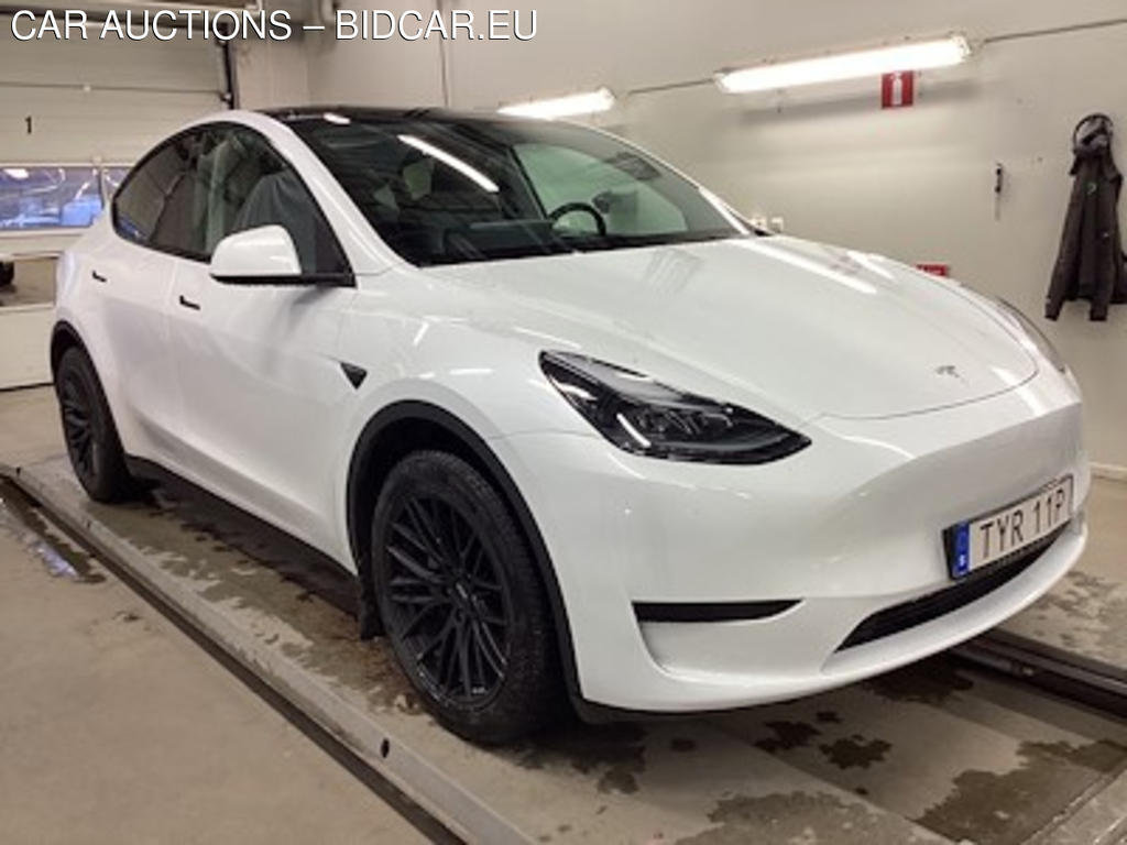Tesla Model Y Standard Range 299hk RWD