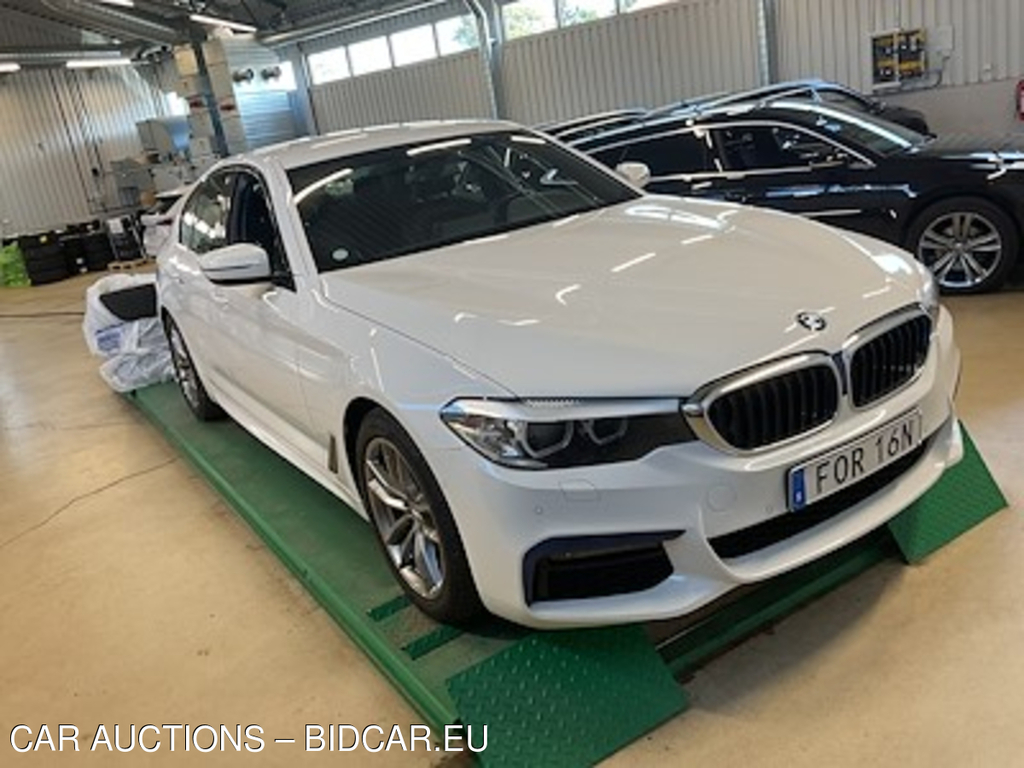 BMW 5-serie 520d M Sport Shadow H/K Rattvarme