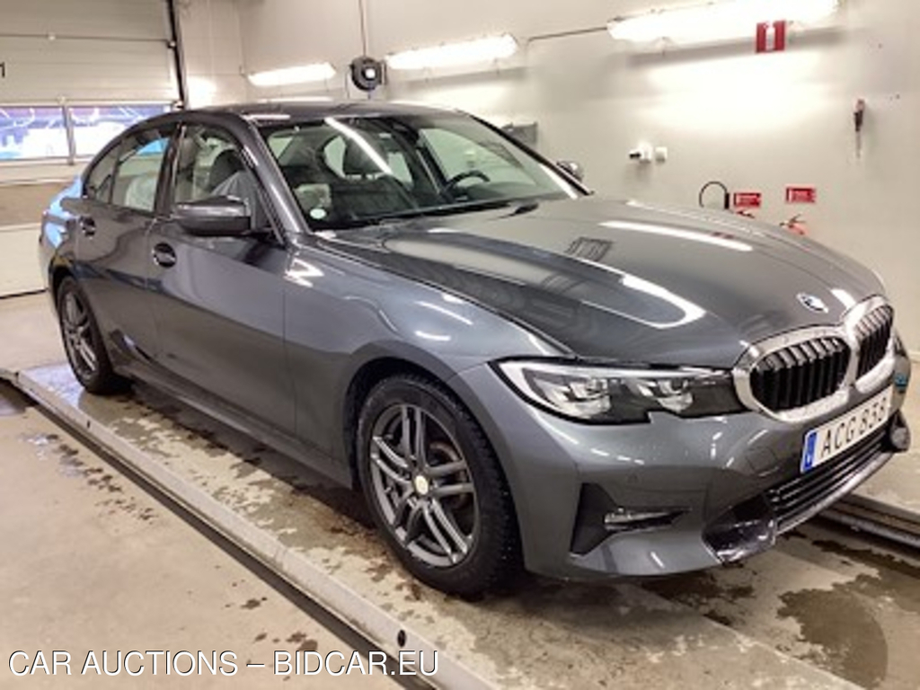 BMW Series 3 330e PHEV 292hk Connected Edition Lader