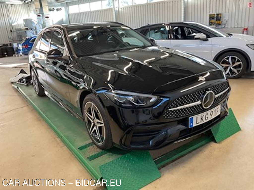 Mercedes-Benz C-Class 300 e T AMG Nightpackage Premiumpkt Drag
