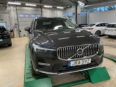 Volvo XC60 Recharge T6 AWD 350hk Ultimate Bright Panorama Drag
