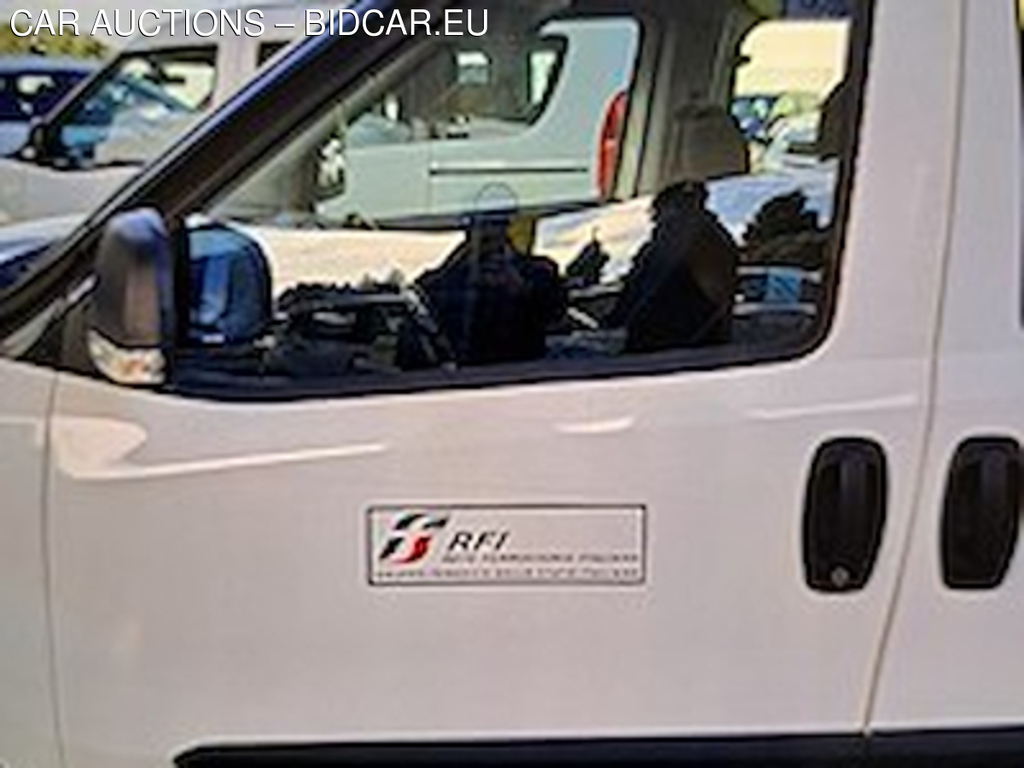 Fiat doblo cargo combi 1.3 mijet -