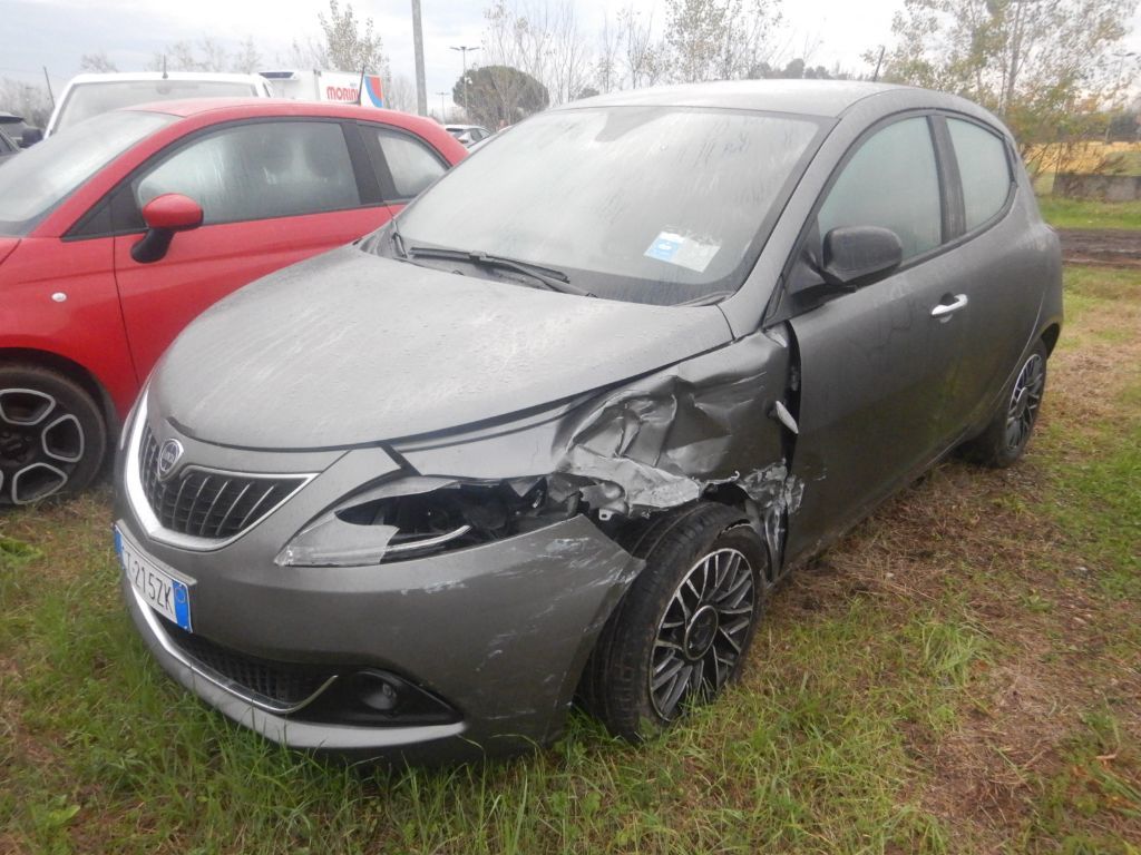 Lancia Ypsilon 1.0 firefly hybrid Platino s&amp;s 70cv, 2024
