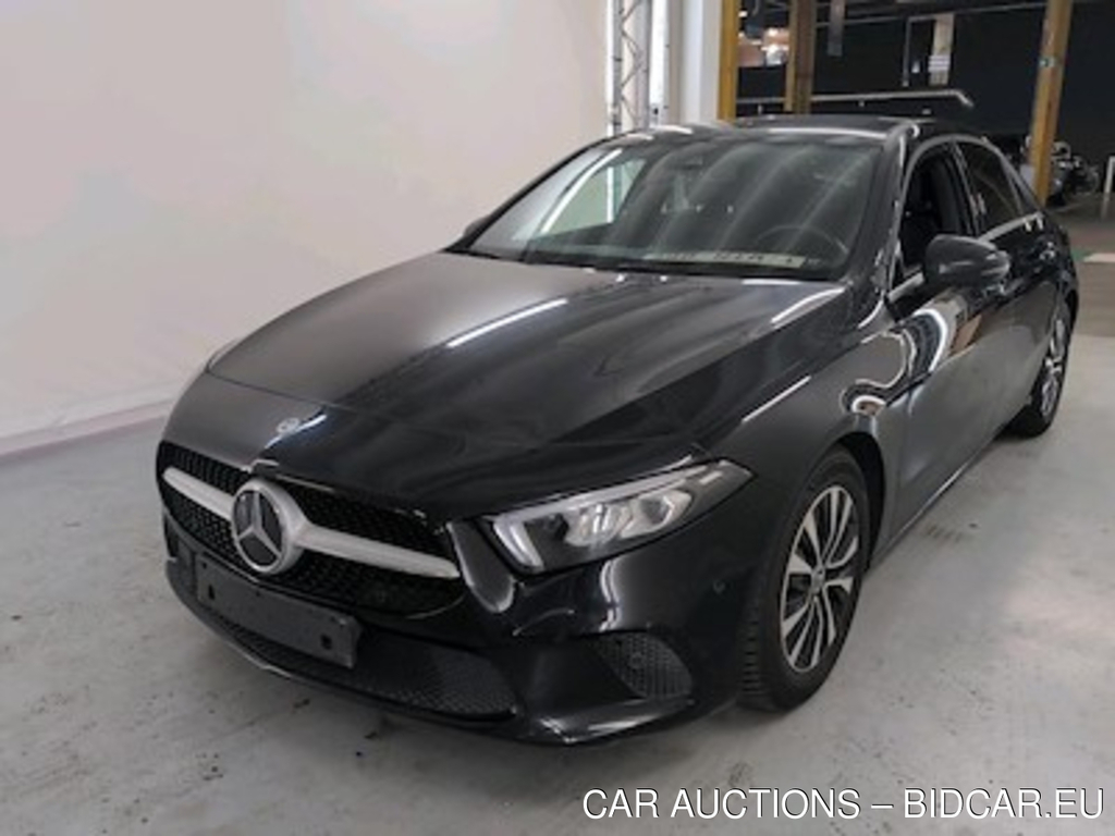 Mercedes-Benz Classe A sedan diesel v177 A 180 d Business Solution