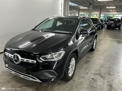 Mercedes-Benz GLA 2.0 GLA 180 D DCT BUSINESS SOLUTION ESS