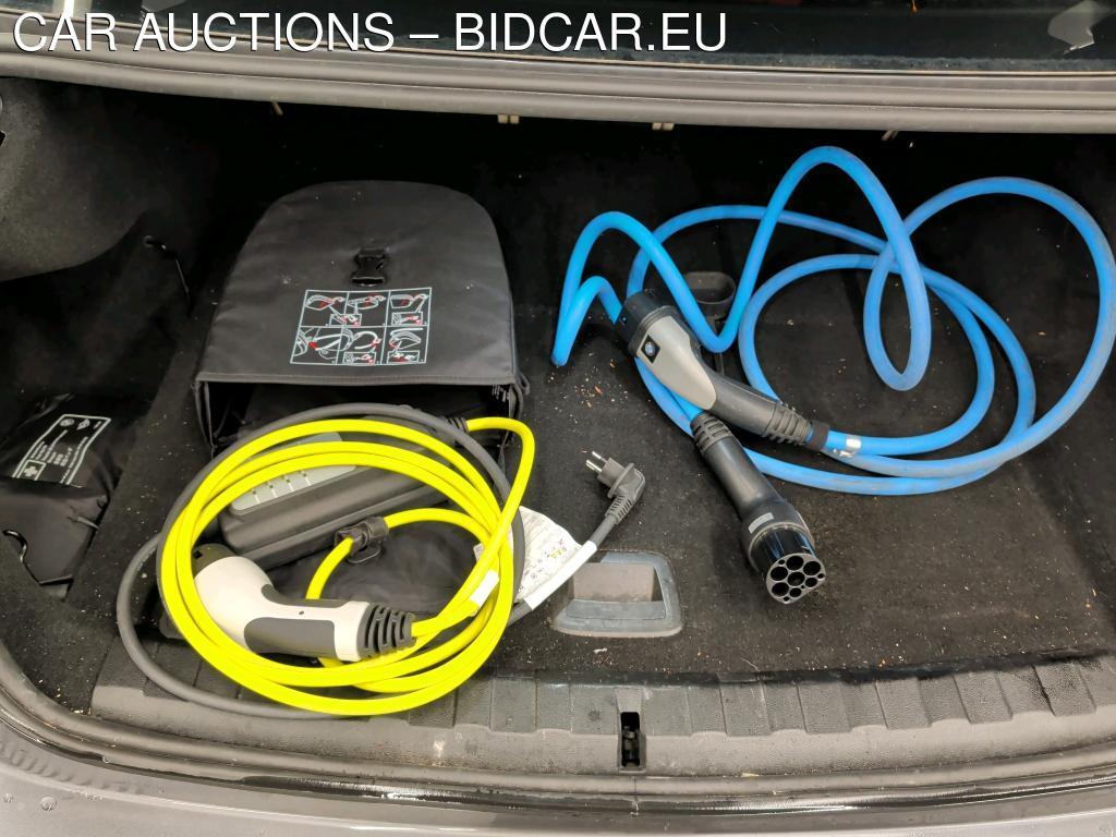 BMW Series 3 330e Steptronic