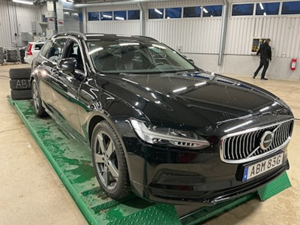 Volvo V90 B4 197hk Momentum Adv SE Parkering Aut Drag