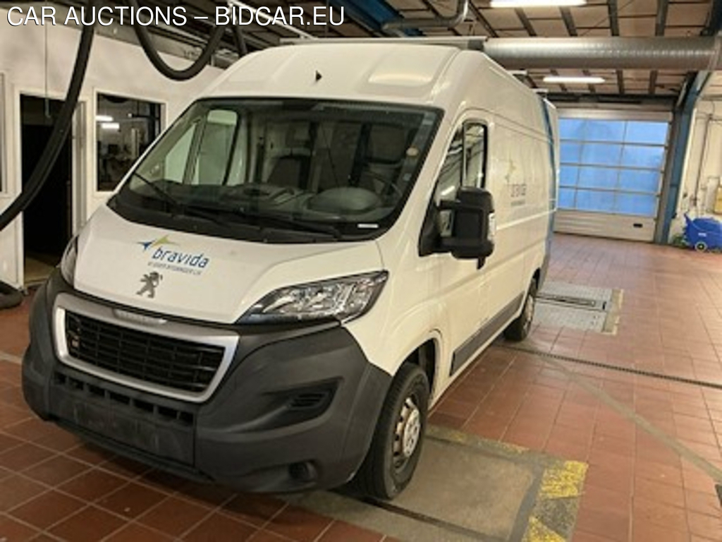 Peugeot Boxer 330 L2H2 130 HK Premium FA!,