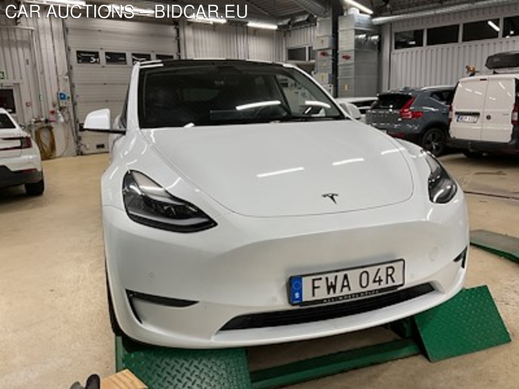 Tesla Model Y Long range 514hk Panorama