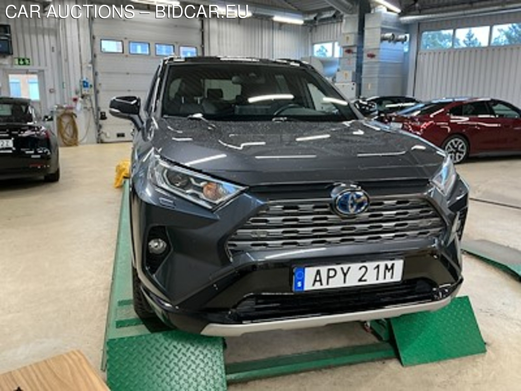 Toyota Rav4 Hybrid AWD-i 220hk Style Drag
