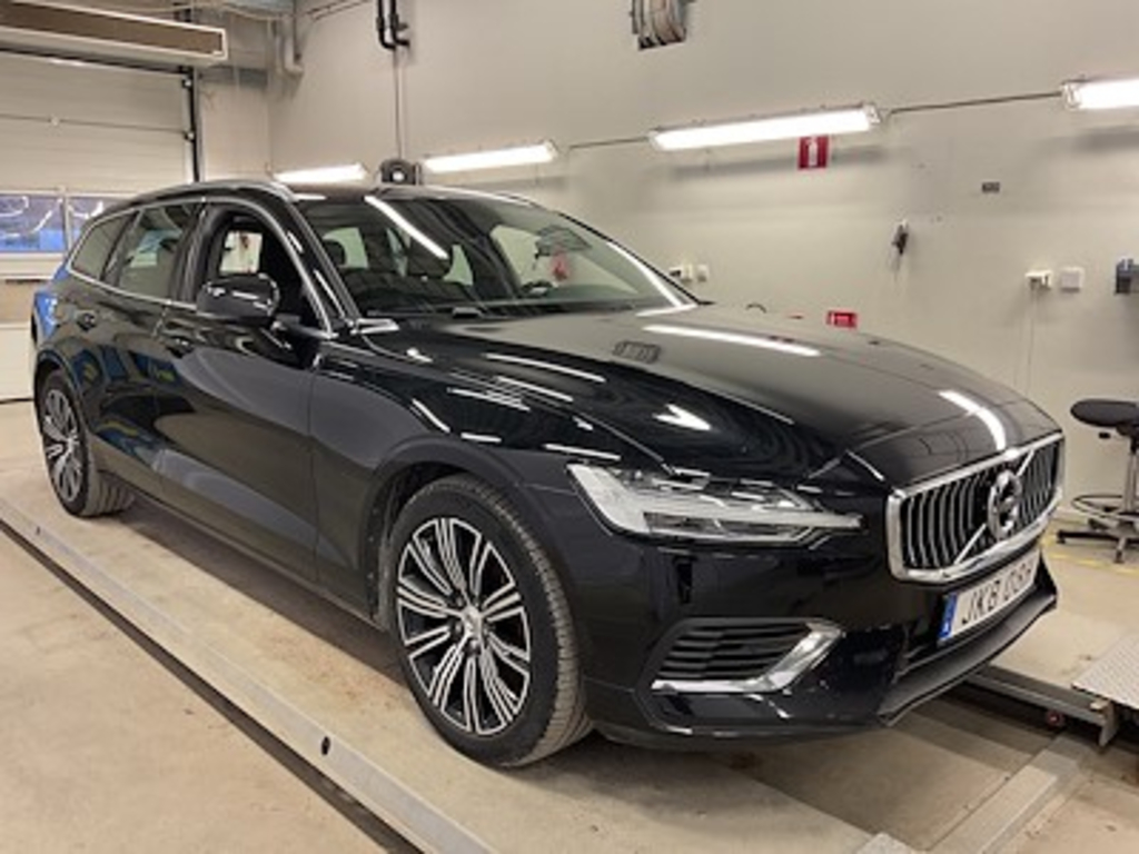 Volvo V60 Recharge T6 340hk Momentum Advanced