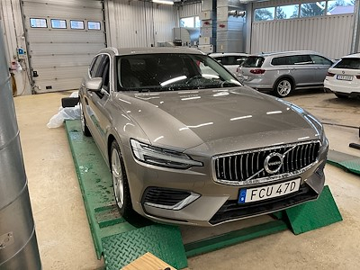 Volvo V60 test link bellow Recharge T6 AWD 340hk Inscription