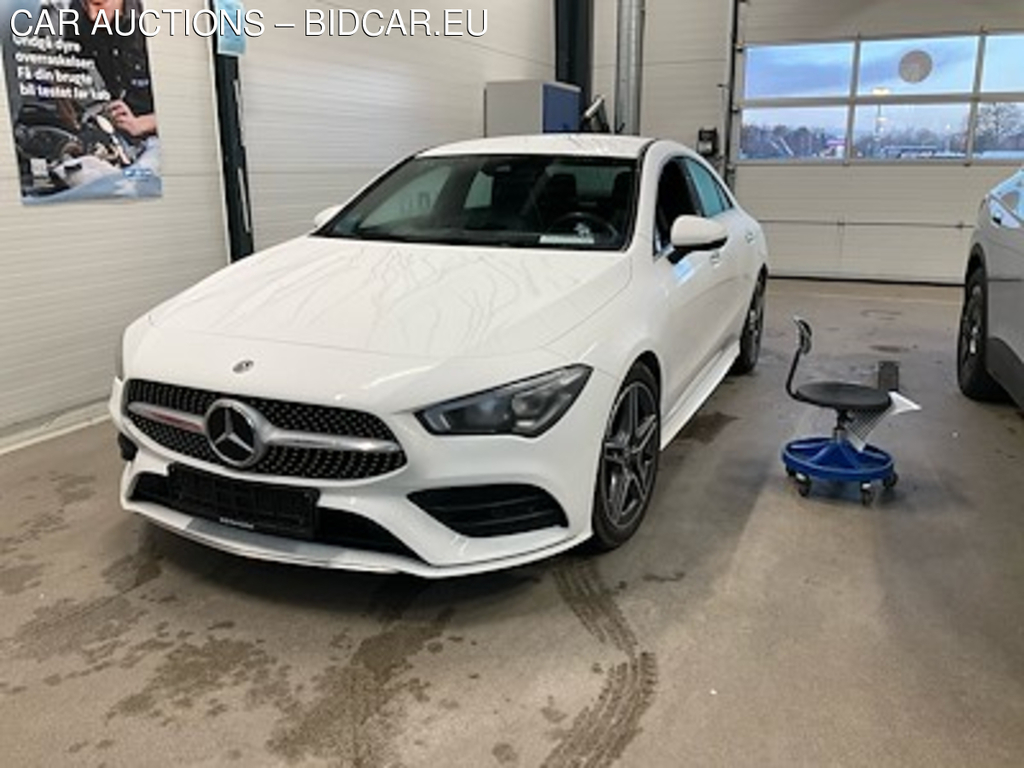 Mercedes-Benz CLA 1.3 CLA 200 DCT BUSINESS coupe AMG UA!