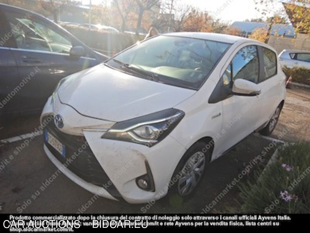 Toyota yaris 1.5 hybrid active hatchback -