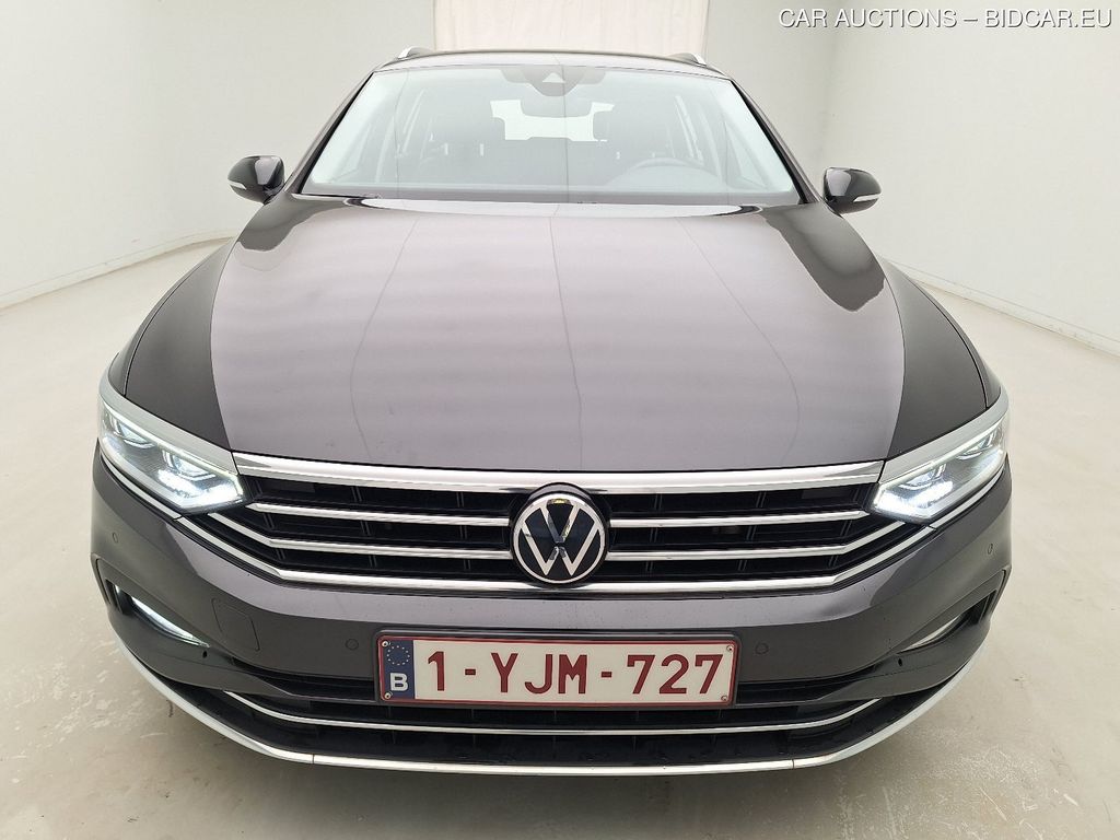 Volkswagen Passat-variant- 2.0 VARIANT FL19. VOLKSWAGEN PASSAT VARIANT 2.0 TDI SCR 110KW ELEGAN, 2020