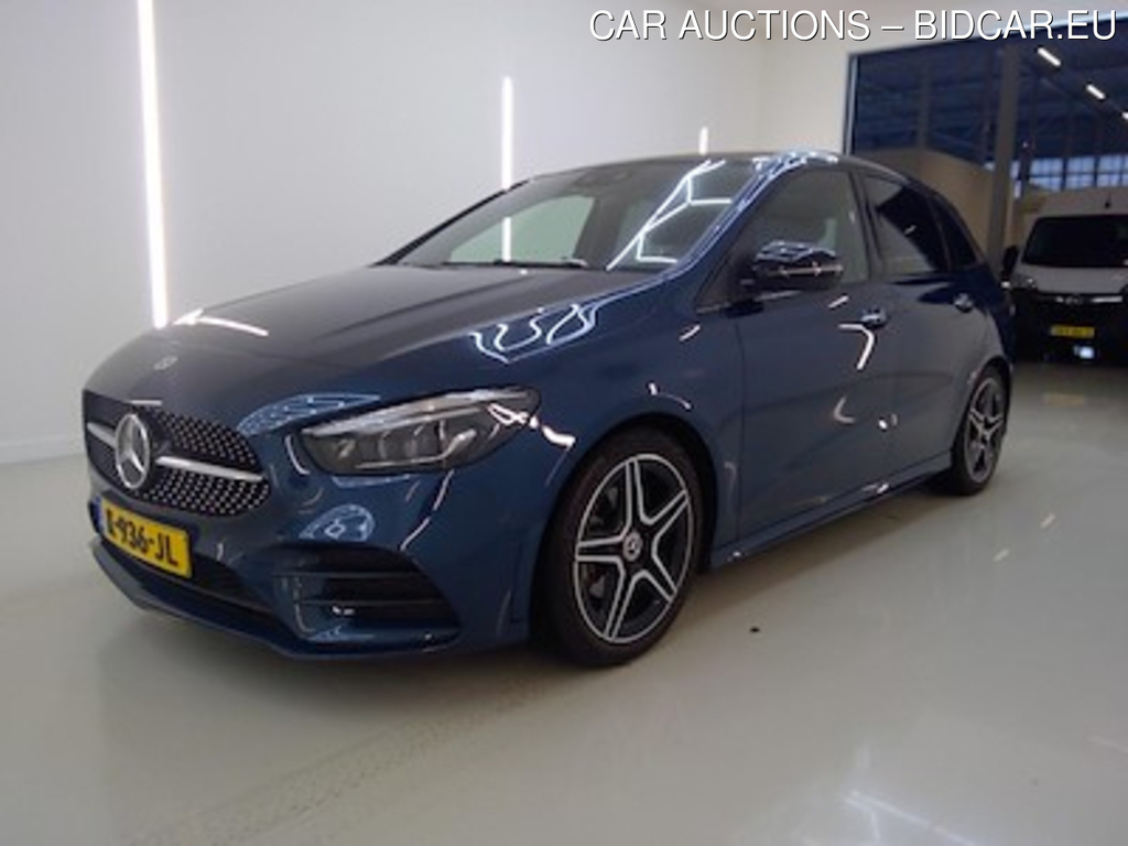Mercedes-Benz B-Klasse B 180 7G-DCT Business Solution AMG