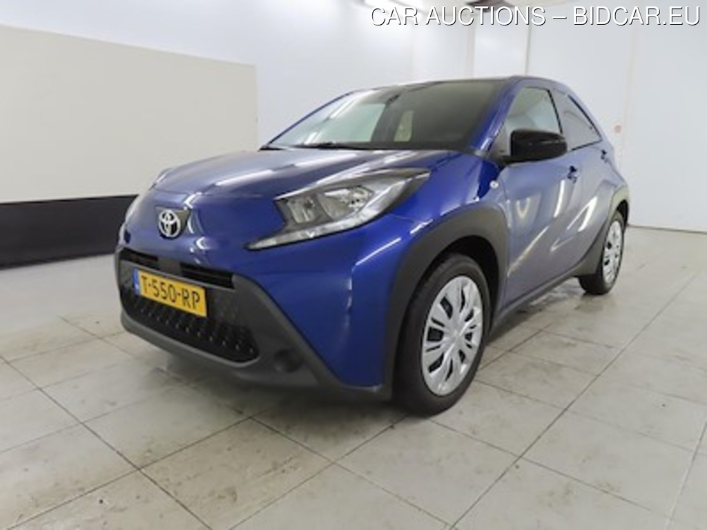 Toyota Aygo X 1.0 VVT-I MT play 5d