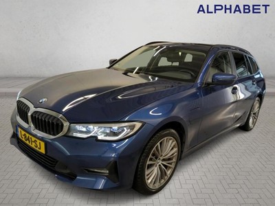 BMW 330 eA xDrive 215kW touring, 2021