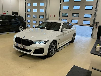 BMW Series 5 530e Sedan M Sport UA!