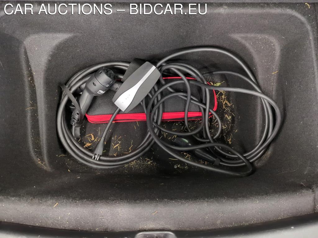 Tesla Model Y 75KWH LONG RANGE DUAL MOTOR AUTO 4WD