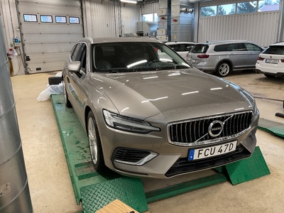 Volvo V60 test link bellow Recharge T6 AWD 340hk Inscription