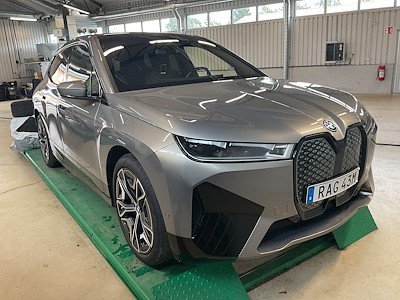 BMW IX M60 Drag B&W Luft Panorama Soft Close