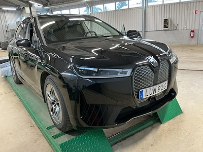 BMW IX xDrive40 Innovation Sportpkt H/K Drag