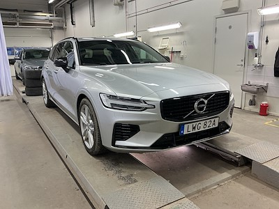 Volvo V60 Recharge T6 340hk R-Design Drag Varmare Driver Assistant