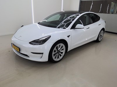 Tesla Model 3 Long Range Dual Motor AWD 19 Sport Wheels4d Onze