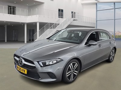 Mercedes-Benz A-KLASSE 1.3 180 LUXURY LINE, 2022
