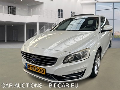 Volvo V60 2.4 2.4 D6 AWD PLUG-IN HYBRID SUMMUM, 2013