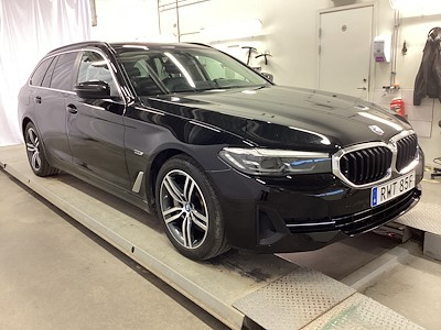BMW 5-serie 530e Touring Connected Skinn Kamera