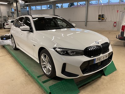 BMW Series 3 330e Xdrive 330e xDrive Touring 292hk M Sport Business Connected Edition DragTouring