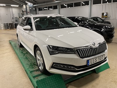 Skoda Superb iV Combi 218hk L&K Drag