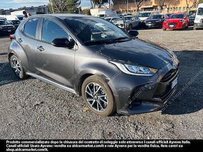 Toyota yaris hybrid lounge my22 FP -