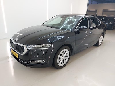Skoda OCTAVIA 1.0 TSI Greentech Business Edition Plus 5d