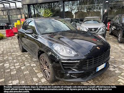 Porsche macan S diesel sport utility -