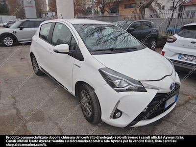 Toyota yaris 1.5 hybrid active hatchback -