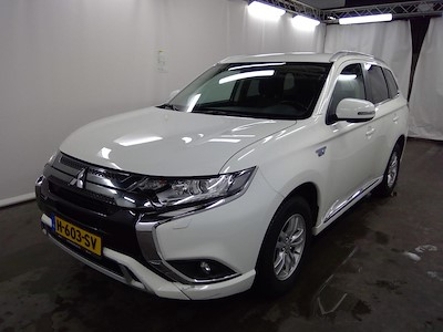 Mitsubishi Outlander PHEV Pure 5d