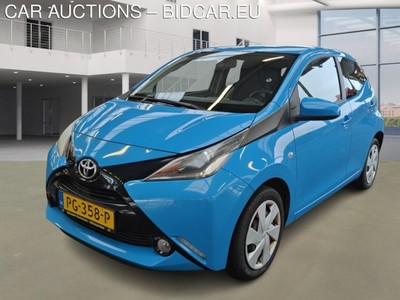 Toyota Aygo 0.9 1.0 VVT-I X-PLAY, 2017