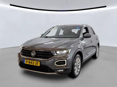 Volkswagen T-roc 1.4 1.5 TSI 150PK DSG SPORT MULTIMEDIA SPORT+ TREKHAAK, 2022