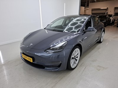Tesla Model 3 Long Range Dual Motor AWD 19 Sport Wheels4d Onze