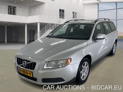 Volvo V70 1.9 2.0F MOMENTUM, 2009