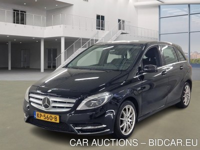 Mercedes-Benz B-klasse 1.5 180 AMBITION, 2012